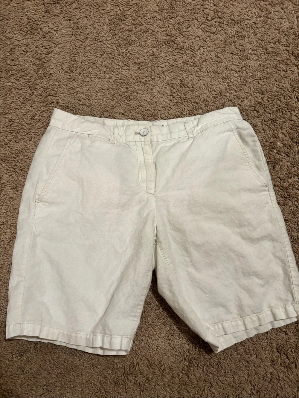 GAP White Roll-Up Khaki Shorts - Picture 1 of 5
